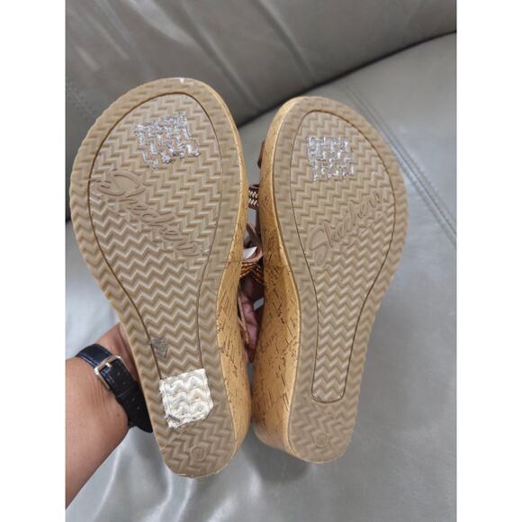 Sketchers Women's 6.5 Cali Beverlee Tiger Posse Wedge Sandal Tan - Picture 6 of 6